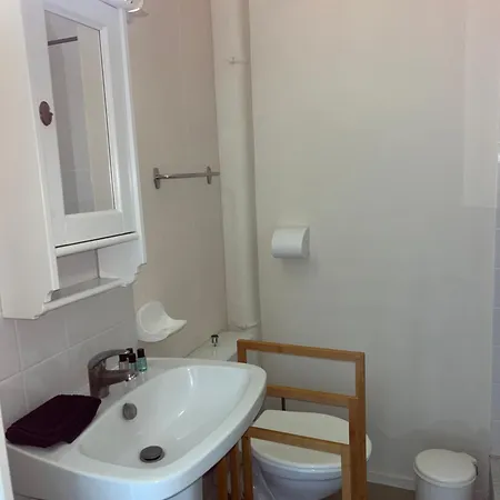 מלון דירות Meuble A ז'ונזאק